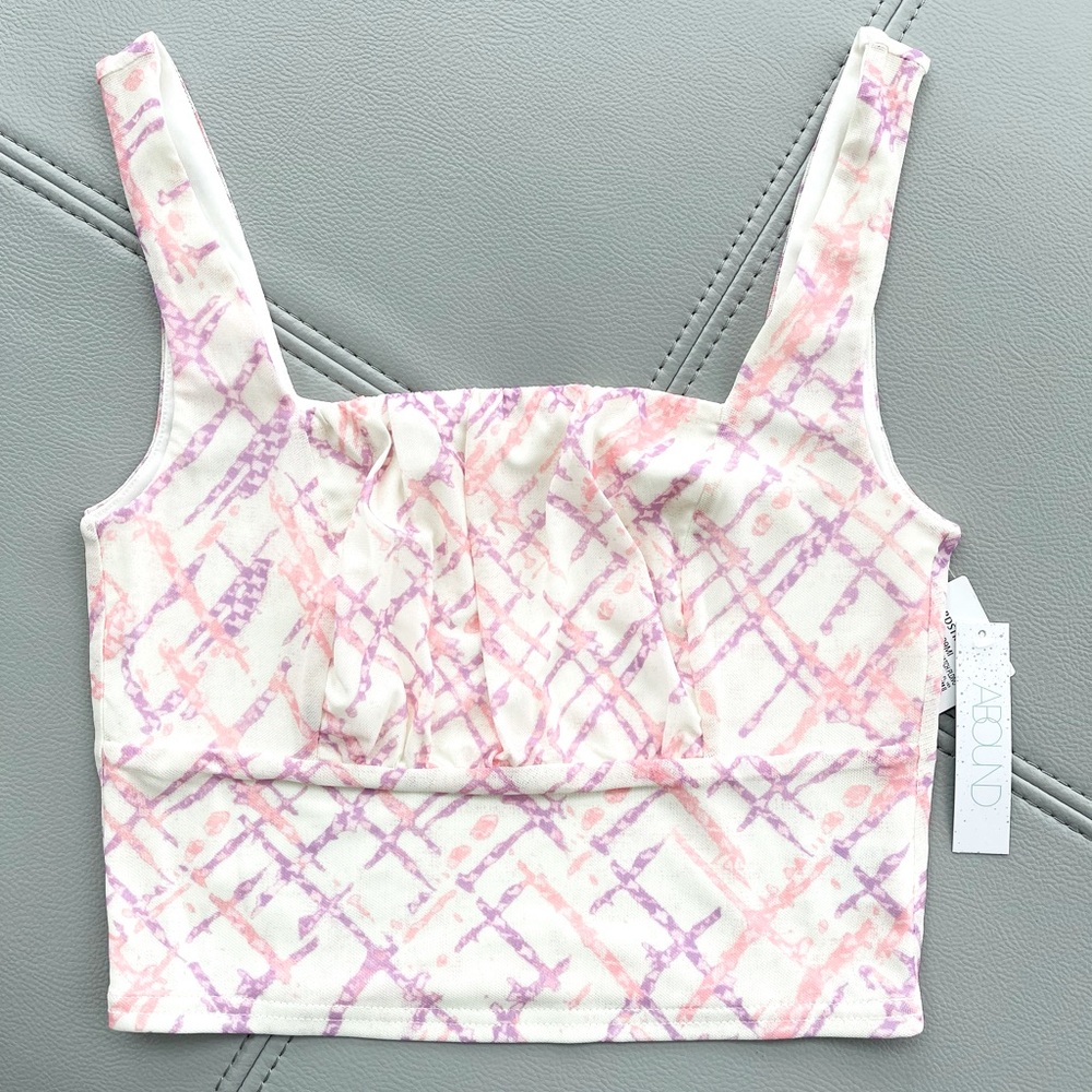 NWT! ABOUND Printed
Shirred Sleeveless Top
IVORY & PINK CROSS
HATCH PLAID Size S
